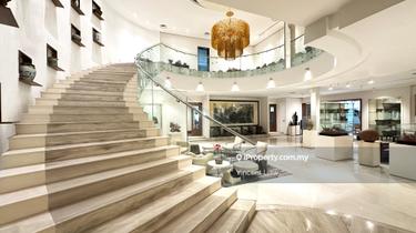 2.5 Storey Bungalow with Golf Course View 1