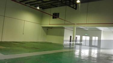 Semi-d factory to let in Shah Alam good location 1
