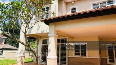 Corner unit , good for own reno , near green 1