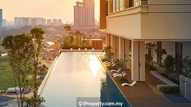 Direct with developer, freehold. Corner unit, ready move in March 2025 1
