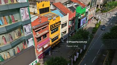 Endlot and close to parking and Sogo 1