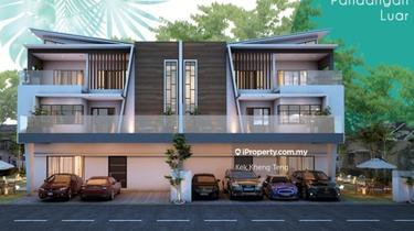 Luxury. Space. Lifestyle. 1