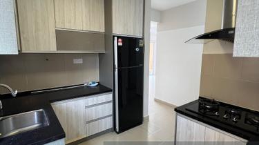 Ready to move in! Walking Distance to Smk Bandar Sri Permaisuri! 1