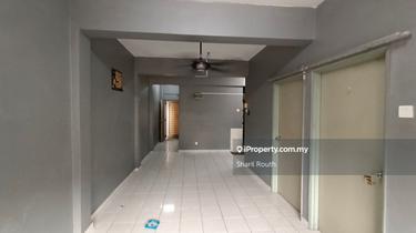 Pangsapuri Putra Raya Apartment Seri Kembangan  1