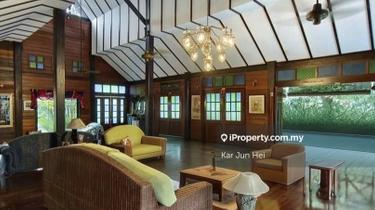 Cheap Nice 2 Stry Bungalow at Country Heights Kajang  1