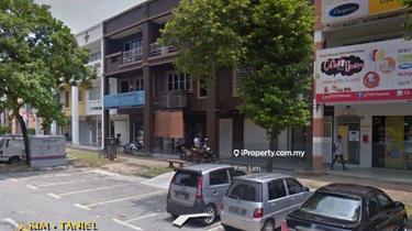 22x76 Renovated Furnished 3 Sty Commercial Building Kota Kemuning 1