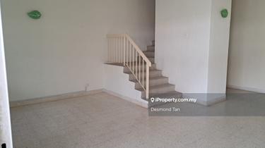 Flat Level No Split, Value Buy, Walking Distance to LRT Amenities 1