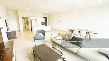 Below Market 1789sf Big Unit Available for Sale 1