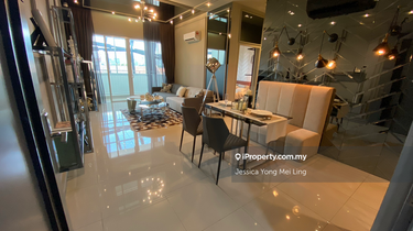 Cover All Unit Condo, Penthouse, Villa Hurry Up 1