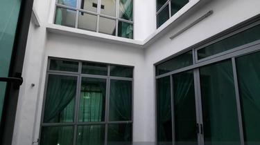 Terrace house for Sale 1
