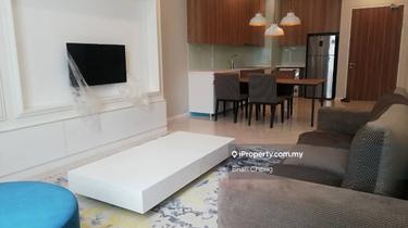 Fully furnished. Low-density condo. Strategic location. 1