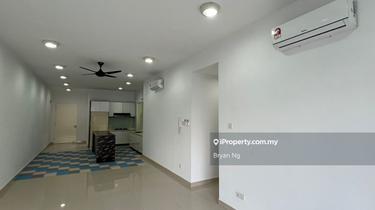 Freehold , 2 Car Park , Kept Well Conditions , Kitchen Cabinet  1
