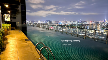 Golden Opportunity To Own a 1405sqft Prime Apartment @ Icon City 1