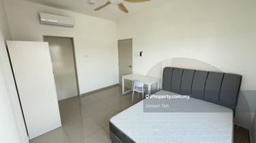 Master Bedroom w/ Private Bathroom, 1st Mar Move In! 1 Min Walk to MRT 1