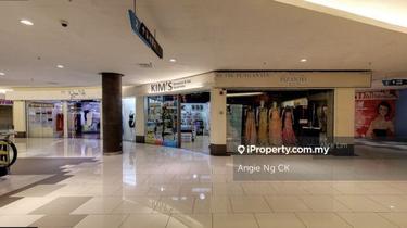 Retail space for Sale 1