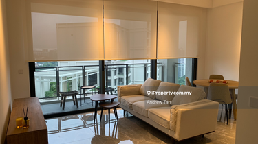High floor beauty, stunning views out  1