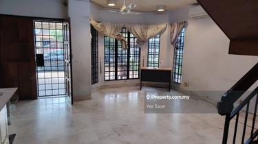 Bandar Sunway 2 Storey Terraced Corner Lot for Rent!! 1