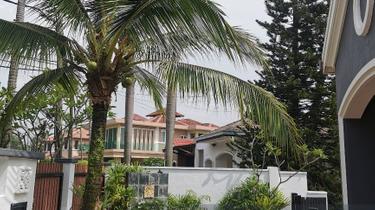 Bukit Rahman Putra Brp5 semi detached house for sale with big garden  1
