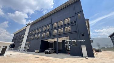 Brand new Freehold Jumbo size semi-d factory, easy access KESAS 1