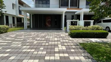 Semi-D house for Sale 1
