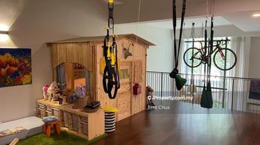 Limited larger backyard garden 3sty unit for rent! 1