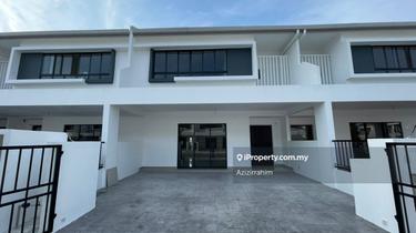 2 Storey Sejati Lakeside Cyberjaya 1