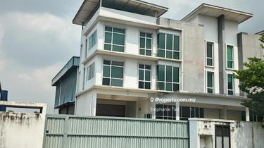 Corner Lot Semi D 3 Storey Freehold with Cargo Lift For Sale 1