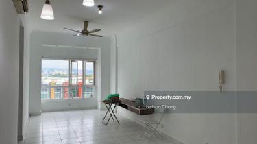First Residence Good Condition Unit For Sale 1