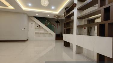 Luxurious, fully renovated corner house in Setia Alam ready to move in 1