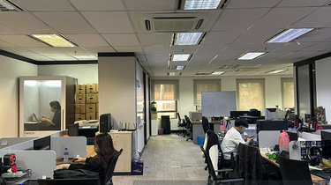 Brand New Furnishing Office for Rent 1