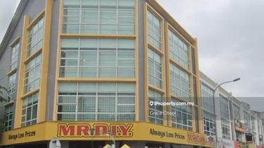 3 Storey Shop Office @ Taman Equine, Seri Kembangan 1