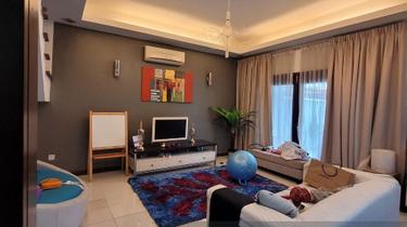 Bayu Perdana 1, Seksyen 11. Tastefully renovated. Bumi lot. 1