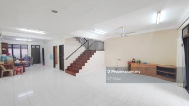 Taman Daya Renovated unit 2-storey house for sale Rm 600k nett 1