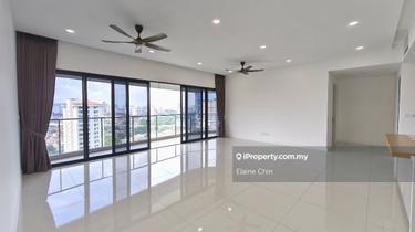 Brand new & spacious unit, luxury residence, short walk to Mid Valley 1