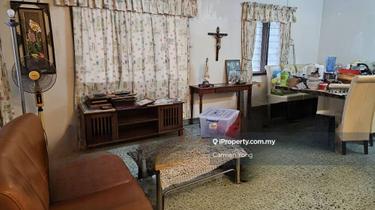 Section 17 Petaling Jaya, 2 Storey link house for sale 1
