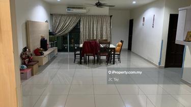 Suriamas Condominium Low Floor With Kitchen Cabinet Wellkept Unit 1