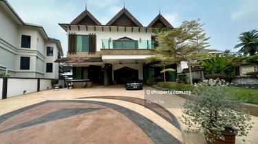 Premium and Calm Bungalow House 1