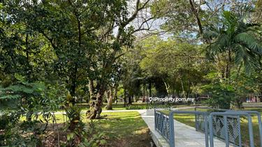 Sandy Park, Basic House Ideal for Own Renovation 1