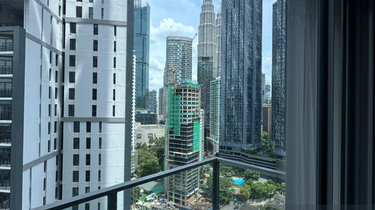 Service residence with balcony & KLCC view for sale 1