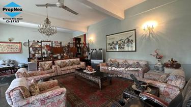 2 Storey Bangalow Lot with Huge Garden 1