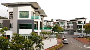 Modern 3.5 Sty Bungalow with Lift @ Sering 12 Avenue, Cheras 1