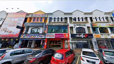 3 Storey Intermediate Shop for Sale 1