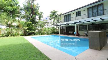 Double Storey Villa for Sale in Damansara Heights 1
