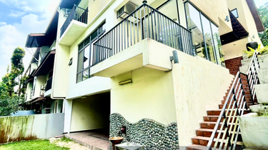 Corner freehold In Sierramas 1