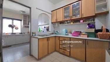 20x60 sqft, Double Storey House, Kitchen fully extended, Near LRT 1