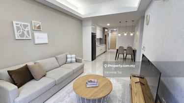 Great Location! Brand New Good Condition Unit! View To Appreciate! 1