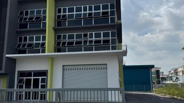 3 Storey Semi D Factory For Rent 1
