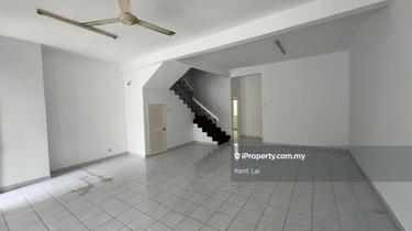 Double Storey Bandar Puteri 8 Puchong Gated Guarded for Sale: 1