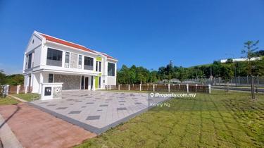 2 Storey Corner Bungalow For Sale@Straits of Heron 1