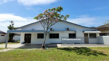 Pasir Puteh Single Storey Bungalow With Spacious Land  1